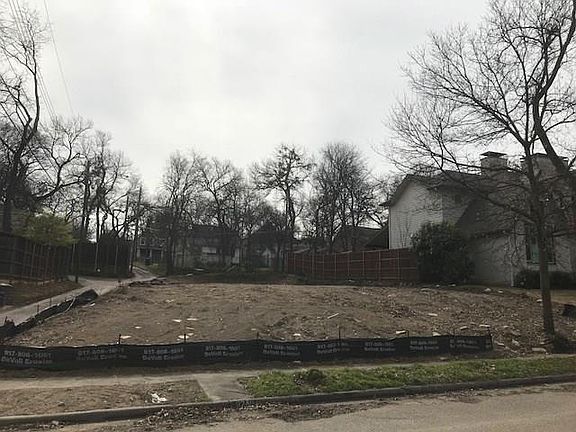5th image of 9240 Royalpine Dr