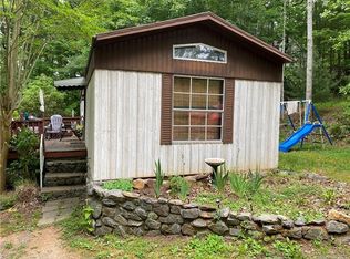 24 Bannister Dr, Asheville, NC 28804