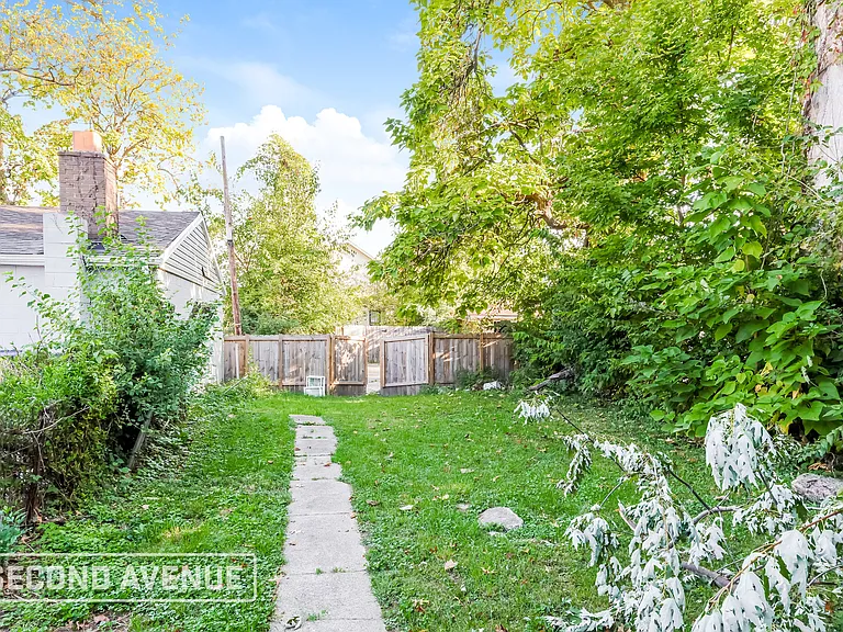 1847 W Kentucky St — Photo 21