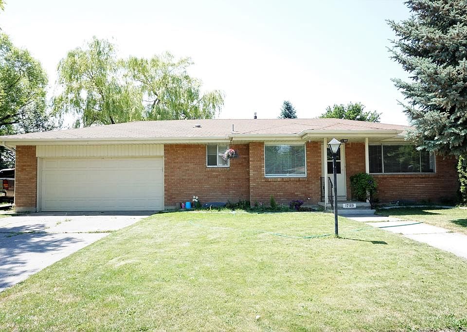 1st image of 1789 Raymond Dr