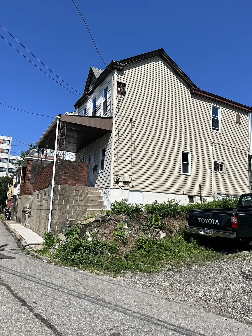 831 Carnival Way photo 1