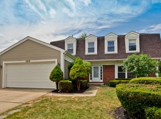 1404 Oxford Dr, Buffalo Grove, IL