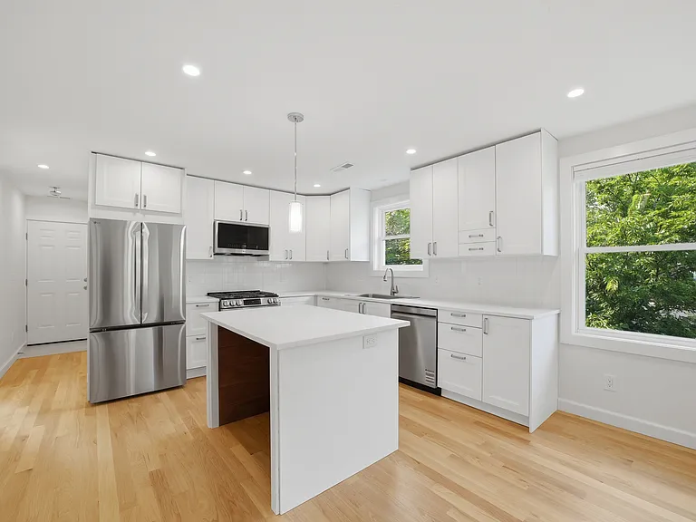 68 Gregory Blvd #2 — Photo 18