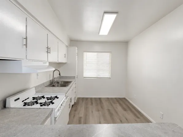 4921 Nautilus St APT E, Oxnard, CA 93035