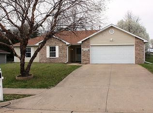 2601 Oakland Ridge Dr, Columbia, MO 65202