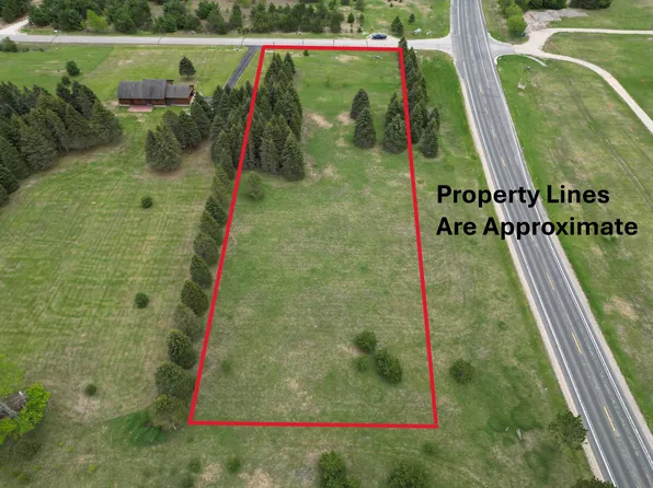 31 Blue Heron Dr SE, Kalkaska, MI 49646