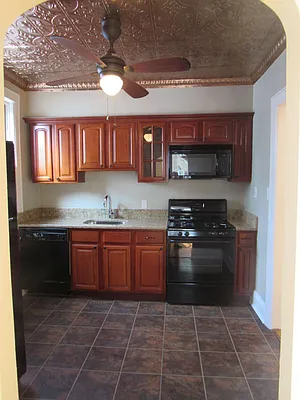 Rented by Mitra Hakimi Realty Group, LLC | media 4