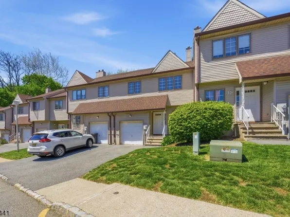 11 Deer Hill Ct, Boonton, NJ 07005