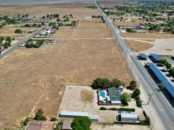 E Palmdale Blvd, Littlerock, CA 93543