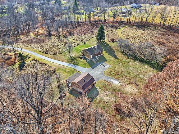 3rd image of 31 Clark Road