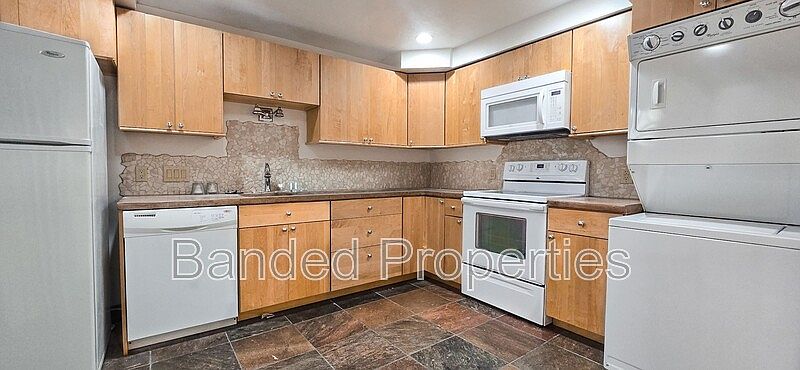 1st image of 5800 Main Point Blvd