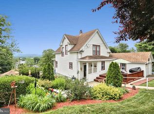 863 Pennsylvania Ave, Lemoyne, PA