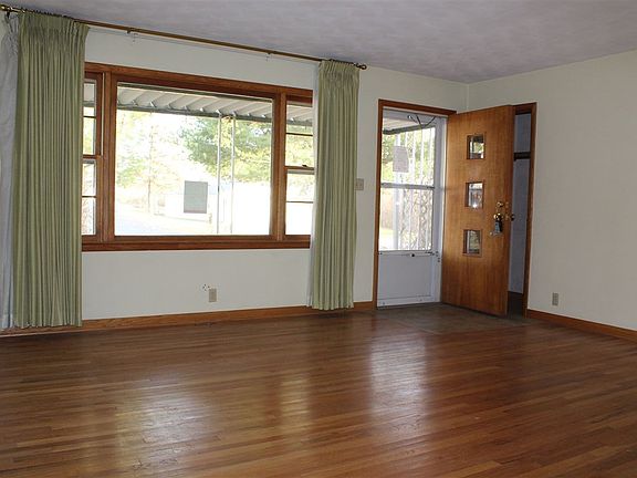 4th image of 11120 N Sunset Dr #1