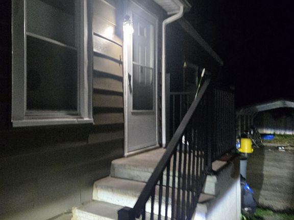 3rd image of 333 Whitehead Rd Floor 2