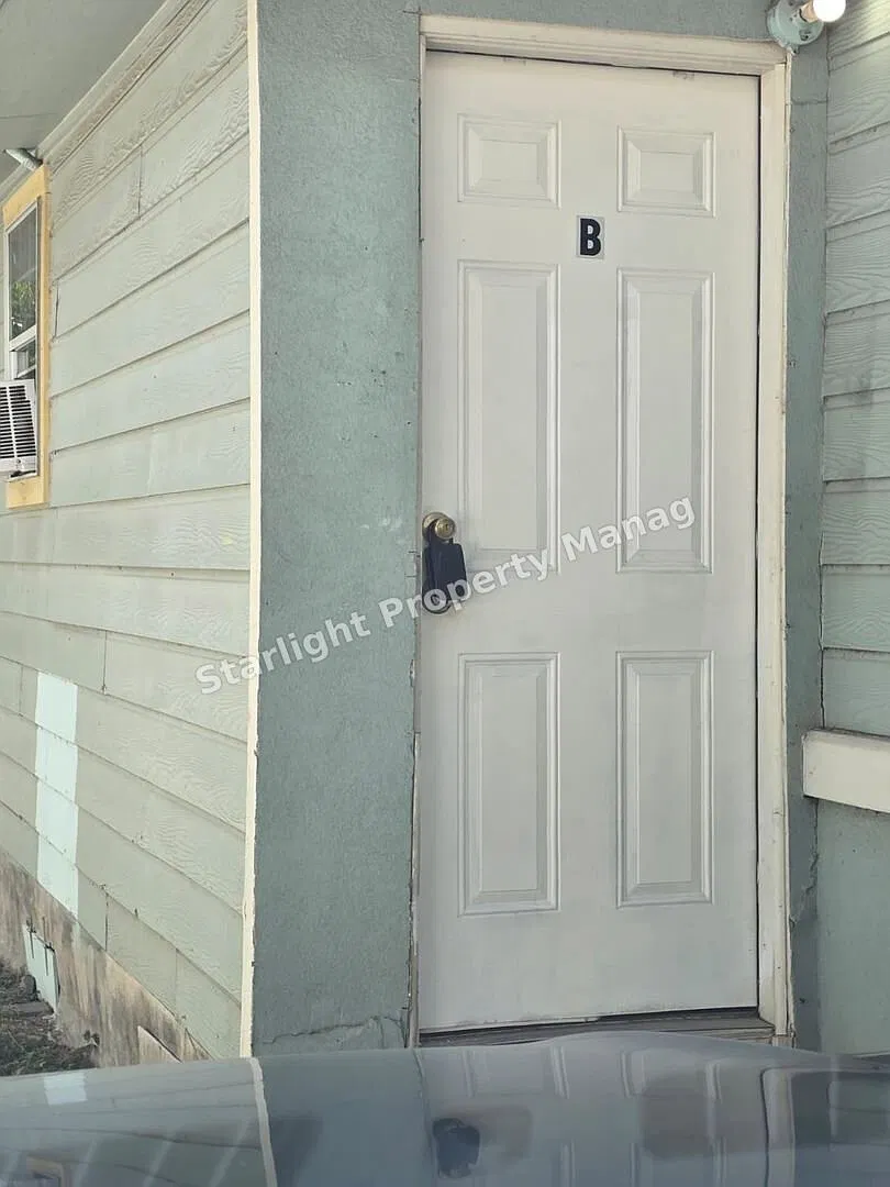 Unit B — Photo 2