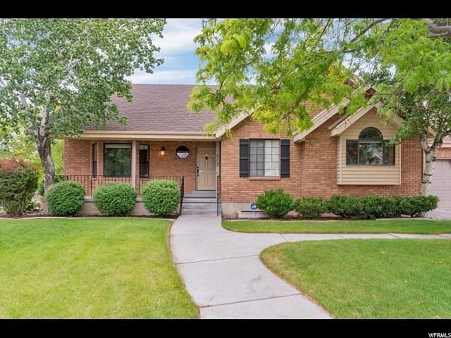 1st image of 1088 E Breton Woods Ln