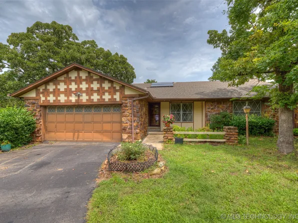 28265 Forest Ridge Rd, Sand Springs, OK 74063