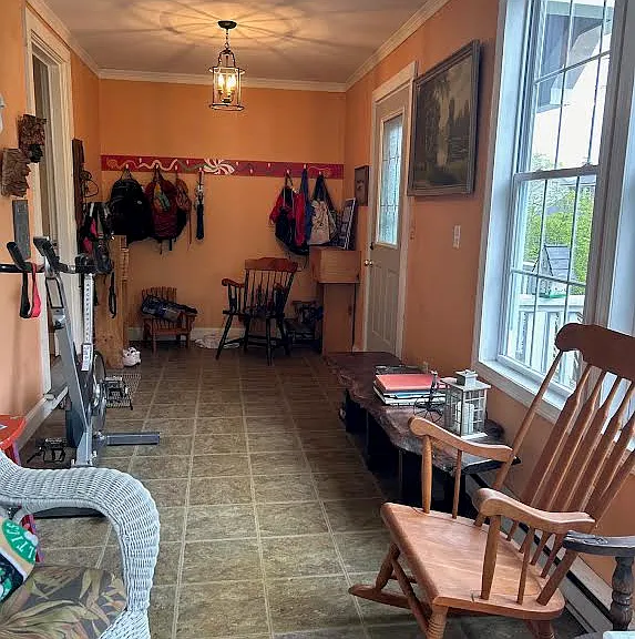 208 Prospect St — Photo 12