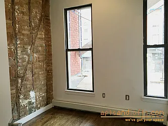 Rented by aptsandlofts.com