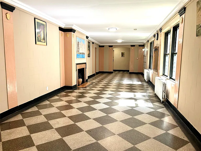 6264 Saunders St #3H — Photo 3