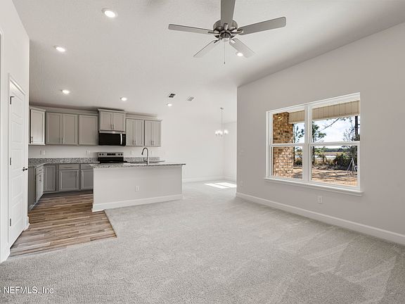 3rd image of 3372 MEADOW RIDGE Place