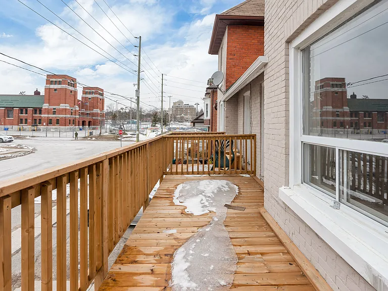 73 High St #73 HIGH ST BARRIE — Photo 17