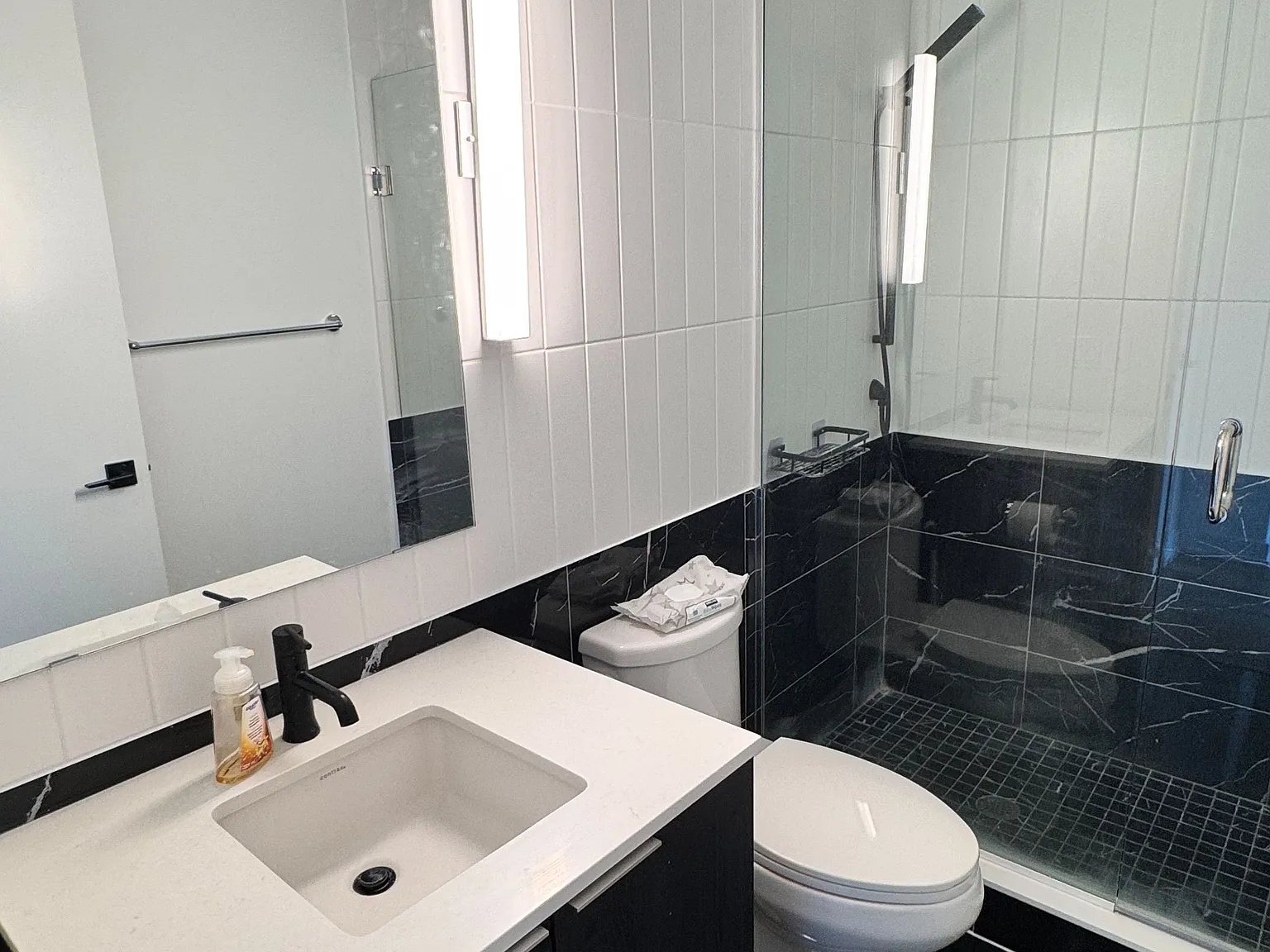 1 bed, $2,300 — Photo 4