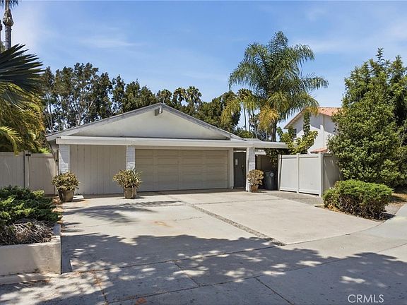 5th image of 1781 Bahama Pl
