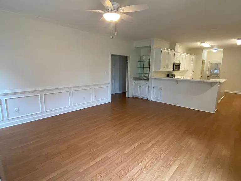 4545 Reigate Ct — Photo 10