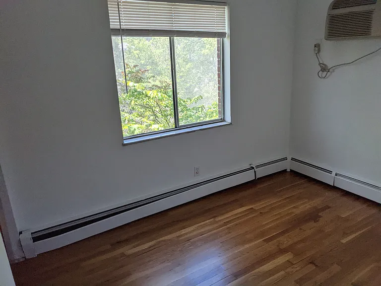 Stein Apartments — Photo 20