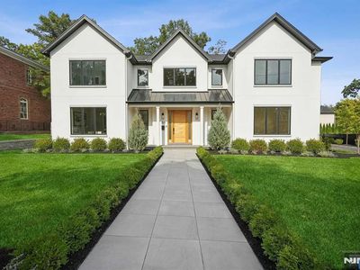 30 Priscilla Ln, Englewood Cliffs, NJ, 07632