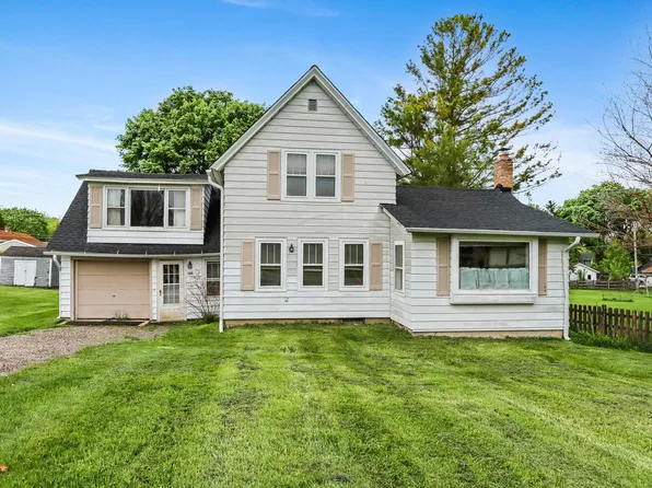 142 Dewey AVENUE, Fontana, WI 53125