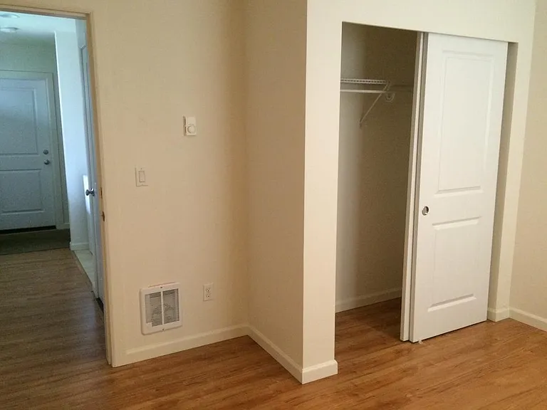 616 NE 53rd St #204 — Photo 11