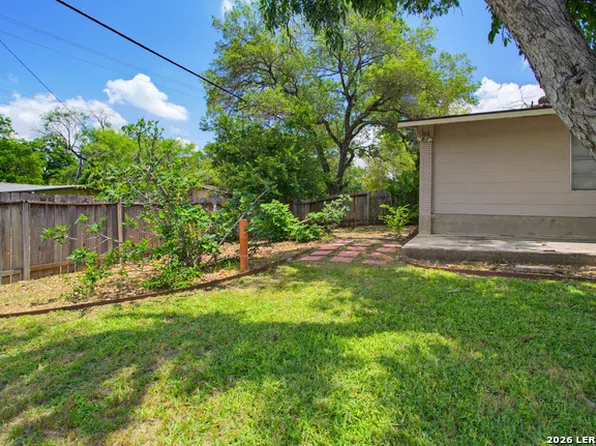 2125 E Lawndale Dr, San Antonio, TX 78209