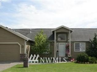 8704 197th St E, Spanaway, WA
