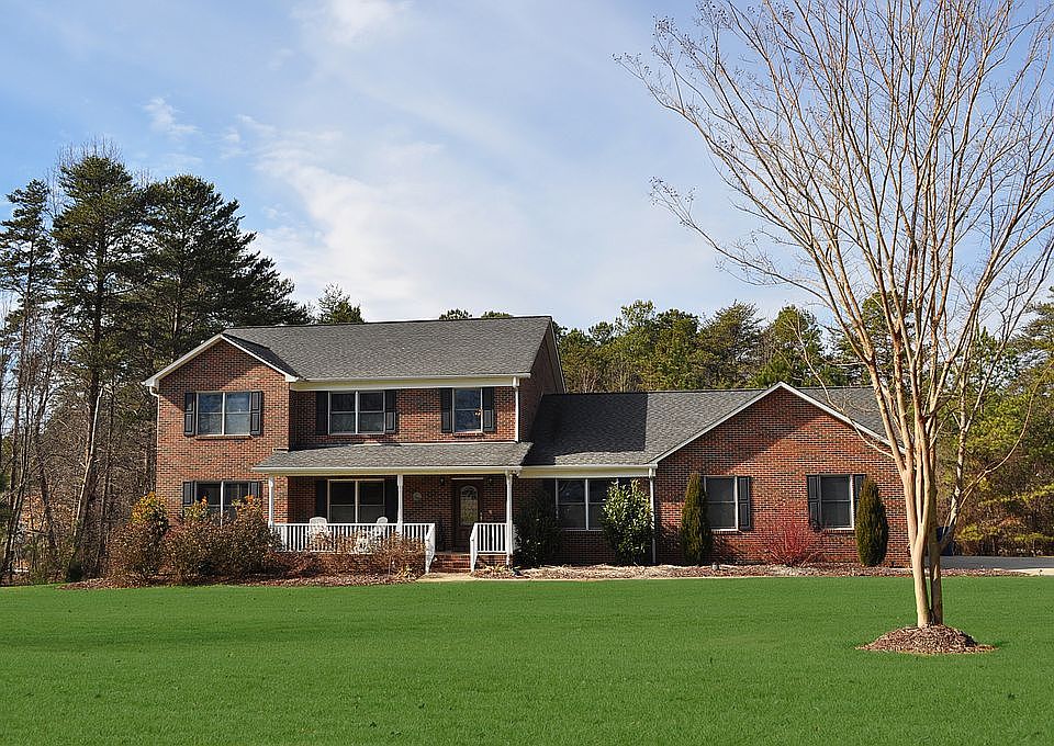 1st image of 2715 Camden Pointe Dr