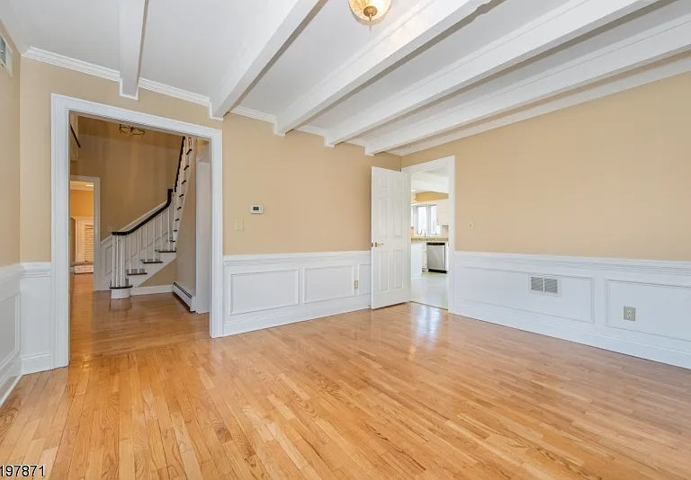 32 Schoolhouse Ln — Photo 14