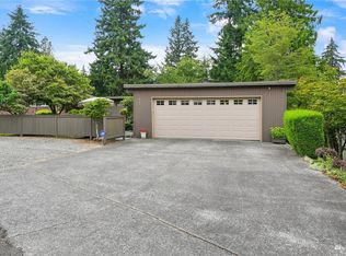 422 E View Ridge Dr, Everett, WA 98203