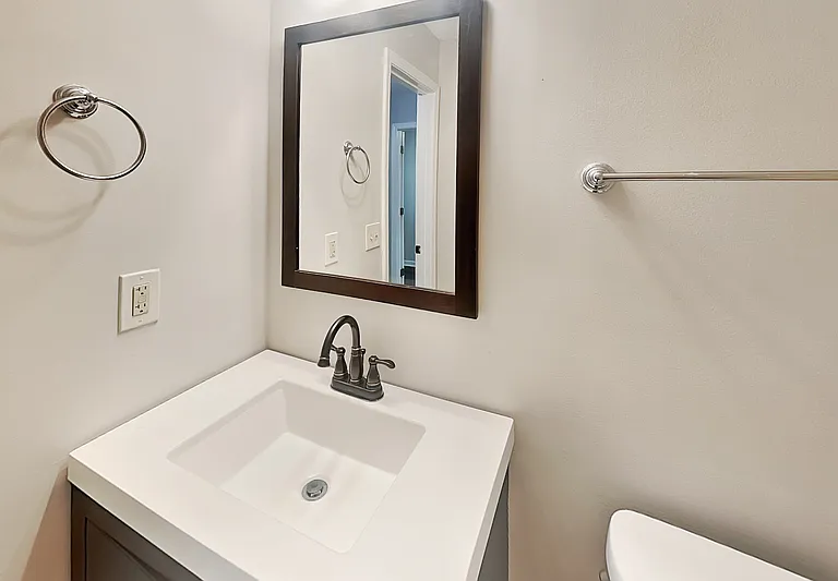 125 Azalea Dr — Photo 11