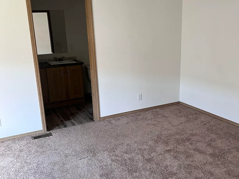 Cedar Terrace — Photo 46