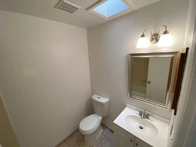 3109 Wayside St #B — Photo 12