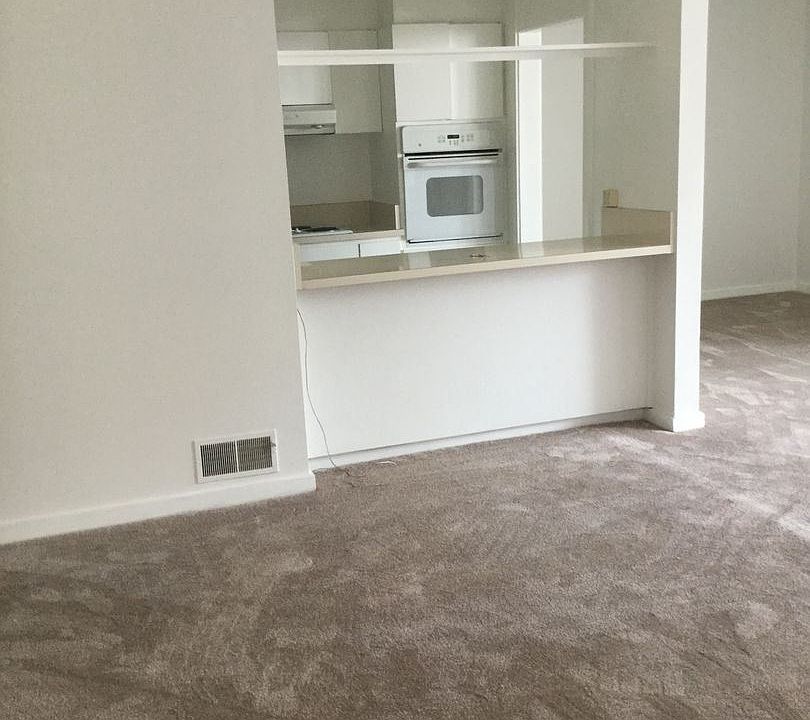 1st image of 2351 Filbert St Unit 102