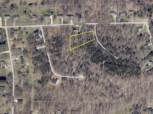 301 Nottingham Ct, Bedford, IN 47421