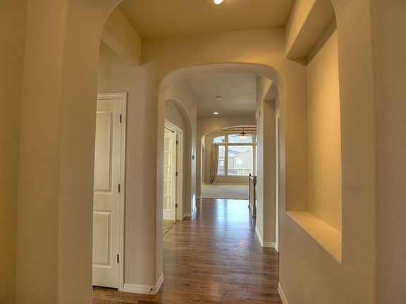 5th image of 2367 Ledgewood Dr
