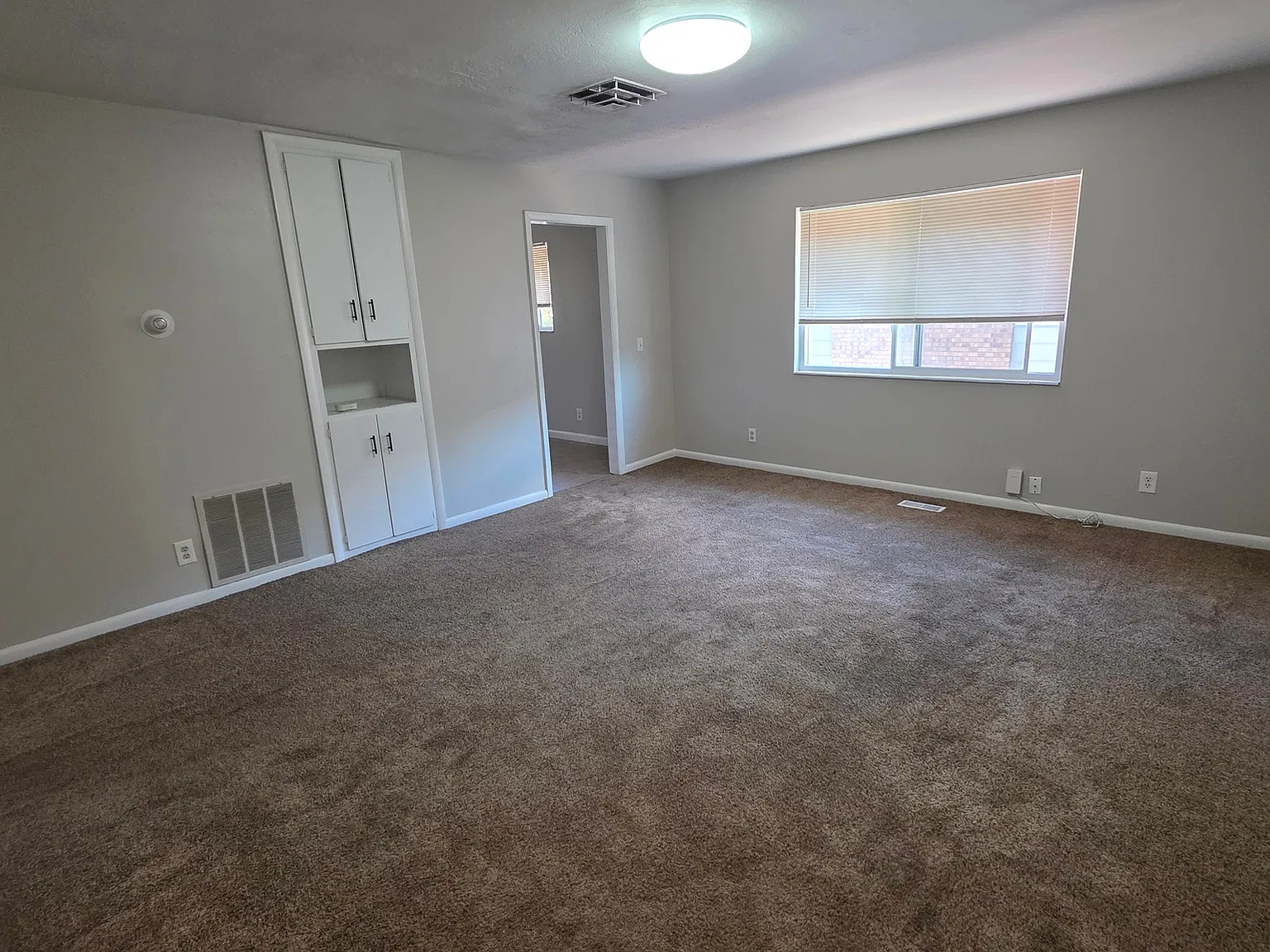 2 bed, 1000 sqft, $1,195 — Photo 3