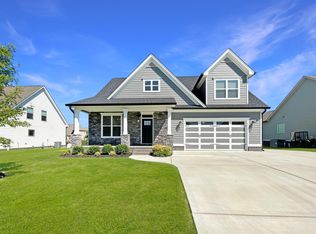 8447 Skybrook Dr, Ooltewah, TN 37363