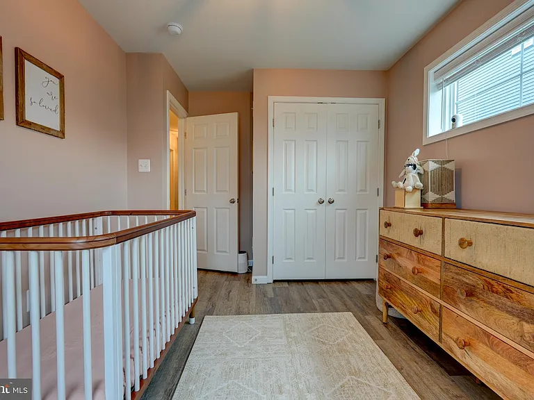 1309 Pedigree St — Photo 34