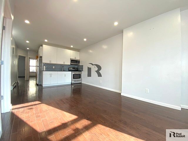 1st image of 655 Rogers Ave #3