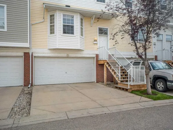 255 W Prestwick Acres Ln SE, Calgary, AB T2Z 3X9