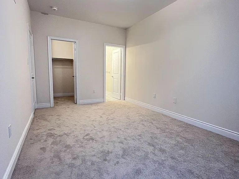 251 Tennant Cir — Photo 13